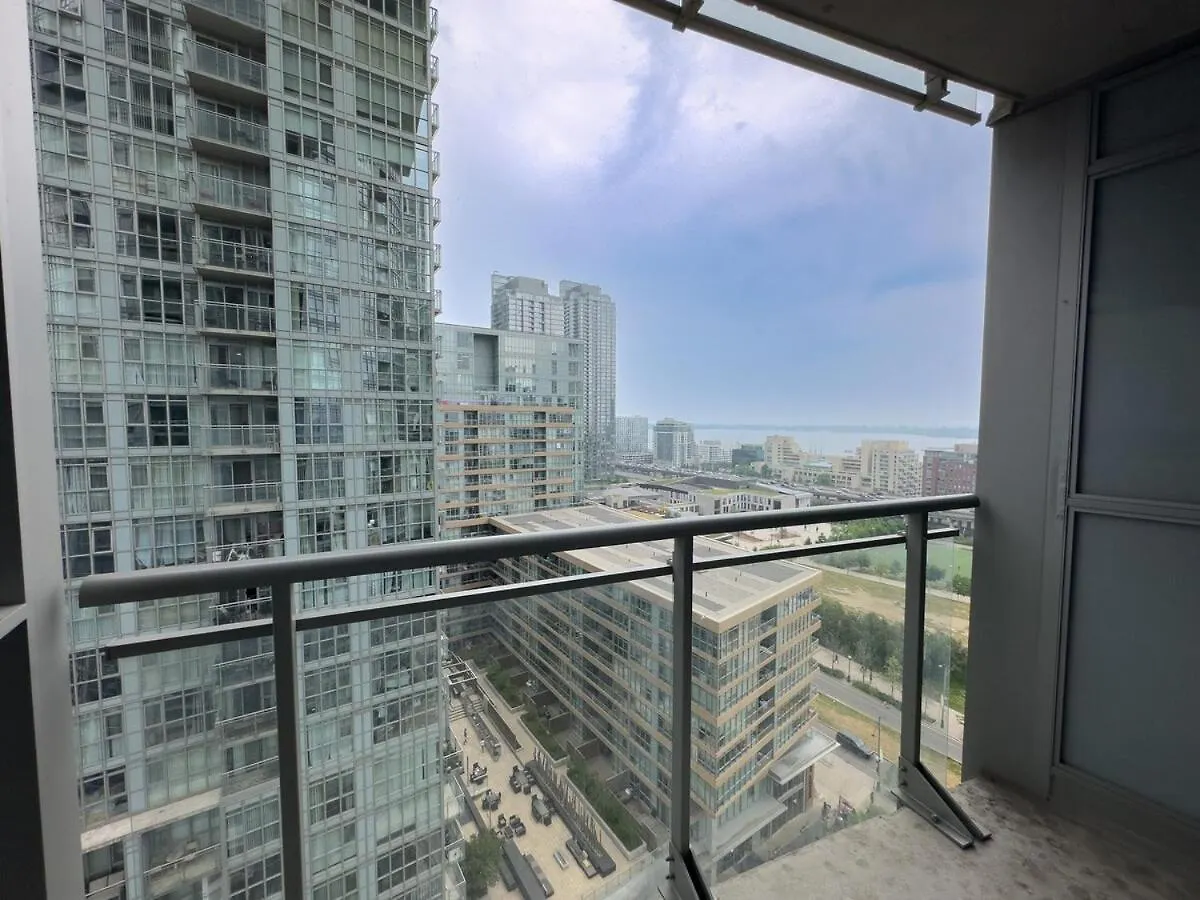 Comfy Suites 2 Beds Lakeview Cn Tower Free Parking Toronto Apartment
