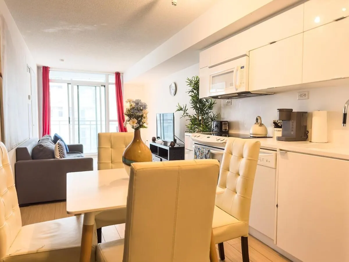 Comfy Suites 2 Beds Lakeview Cn Tower Free Parking Toronto